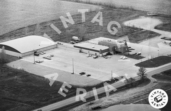 Villa Lanes (Pinney Lanes) - 1982 Aerial